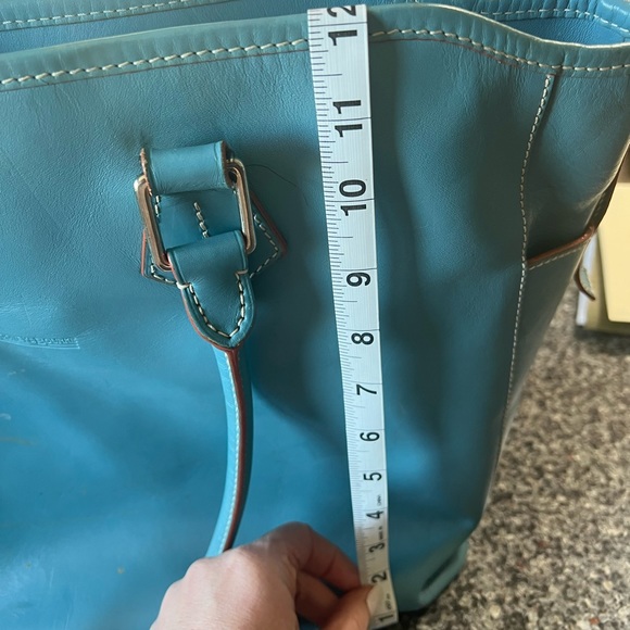 Dooney & Bourke Large Leather Tote/Computer Bag - Picture 6 of 7
